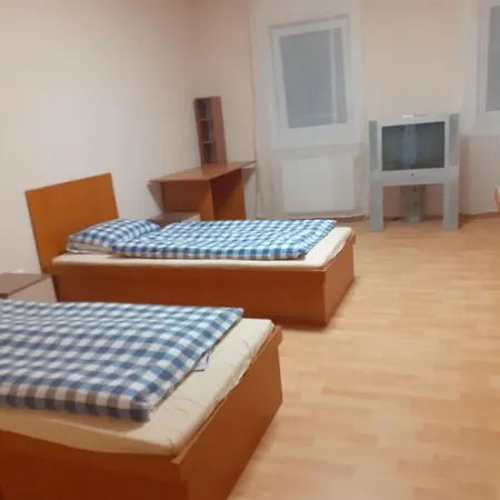 Vandrerhjem Oreg Udvarhaz *